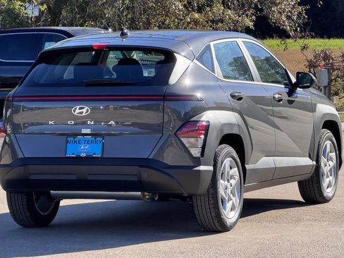 New 2026 Hyundai Kona SE image 10