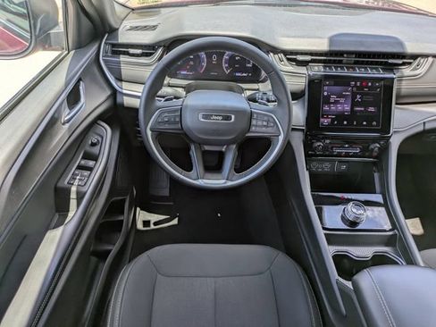 Certified 2024 Jeep Grand Cherokee L Laredo AWD/4WD image 12