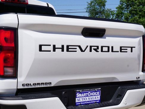 Used 2024 Chevrolet Colorado LT w/ LT Convenience Package III AWD/4WD image 21
