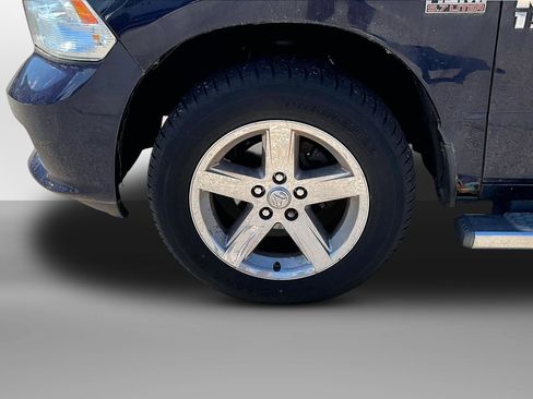 Used 2014 RAM 1500 Express AWD/4WD image 2