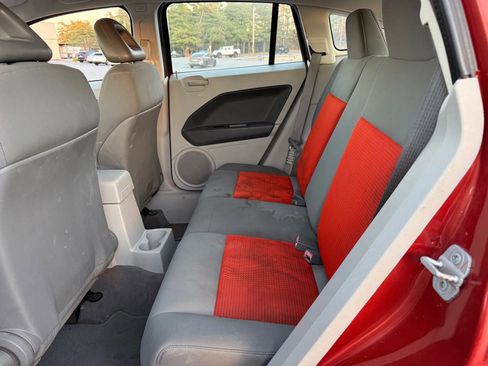 Used 2007 Dodge Caliber SXT image 21