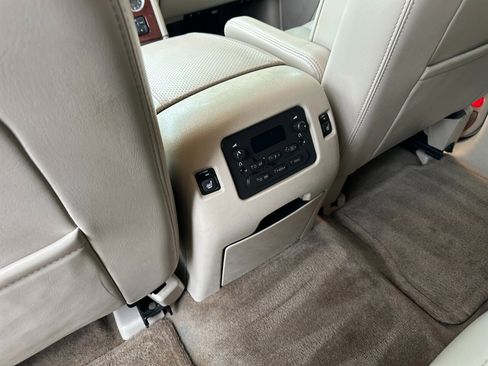 Used 2005 Cadillac Escalade AWD image 33