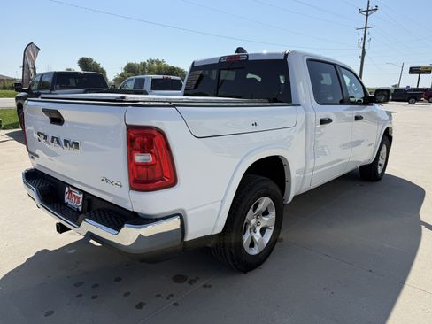 Used 2025 RAM 1500 Big Horn AWD/4WD image 34