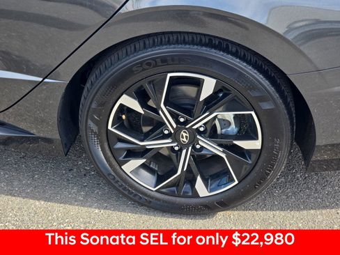 Used 2025 Hyundai Sonata SEL FWD image 38