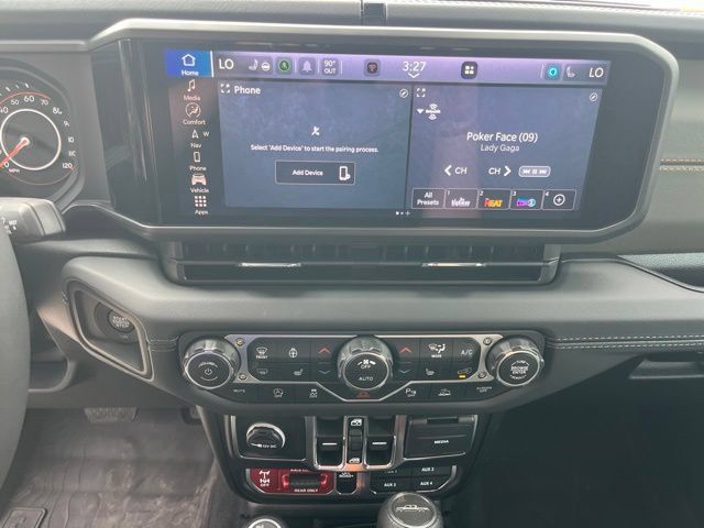 Used 2026 Jeep Gladiator Mojave AWD/4WD image 20