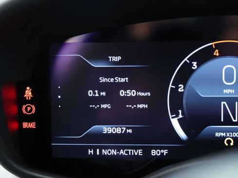 Used 2021 McLaren GT RWD image 37