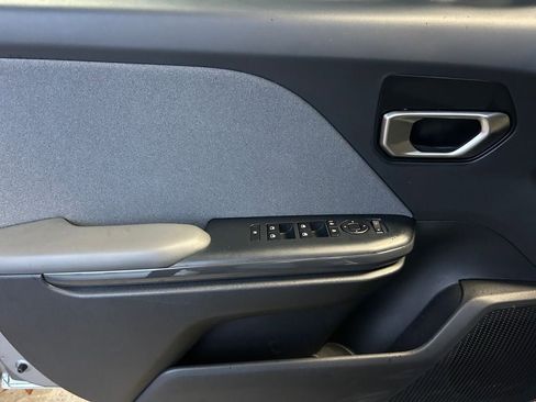 Used 2025 Kia K4 EX image 22