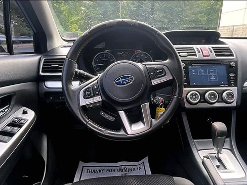 Used 2017 Subaru Crosstrek 2.0i Premium AWD/4WD image 7