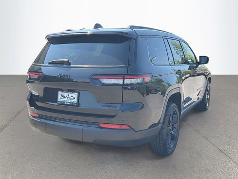 Used 2023 Jeep Grand Cherokee L Limited w/ Black Appearance Package image 4