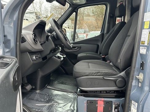 Used 2019 Mercedes-Benz Sprinter 144 Cargo image 11