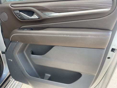 Used 2024 GMC Yukon XL Denali w/ Advanced Technology Package image 29