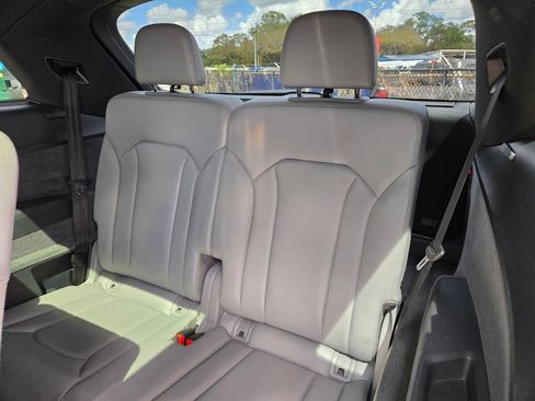 Used 2018 Audi Q7 3.0T AWD/4WD image 41
