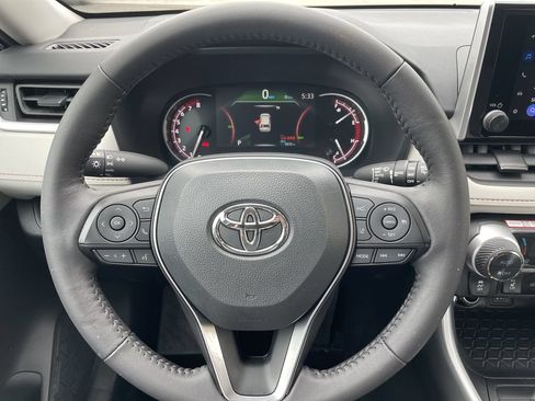Used 2025 Toyota RAV4 XLE w/ Convenience Package AWD/4WD image 16