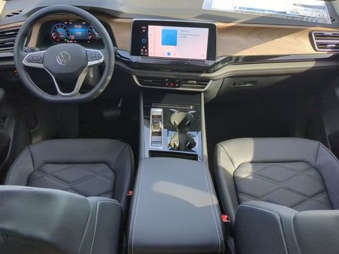 New 2026 Volkswagen Atlas SE image 14