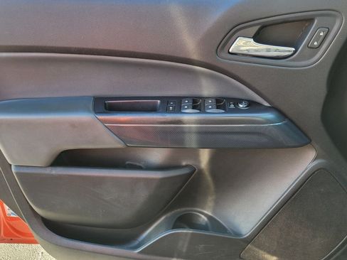 Used 2020 Chevrolet Colorado Z71 AWD/4WD image 25