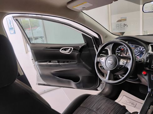 Used 2019 Nissan Sentra SV FWD image 52