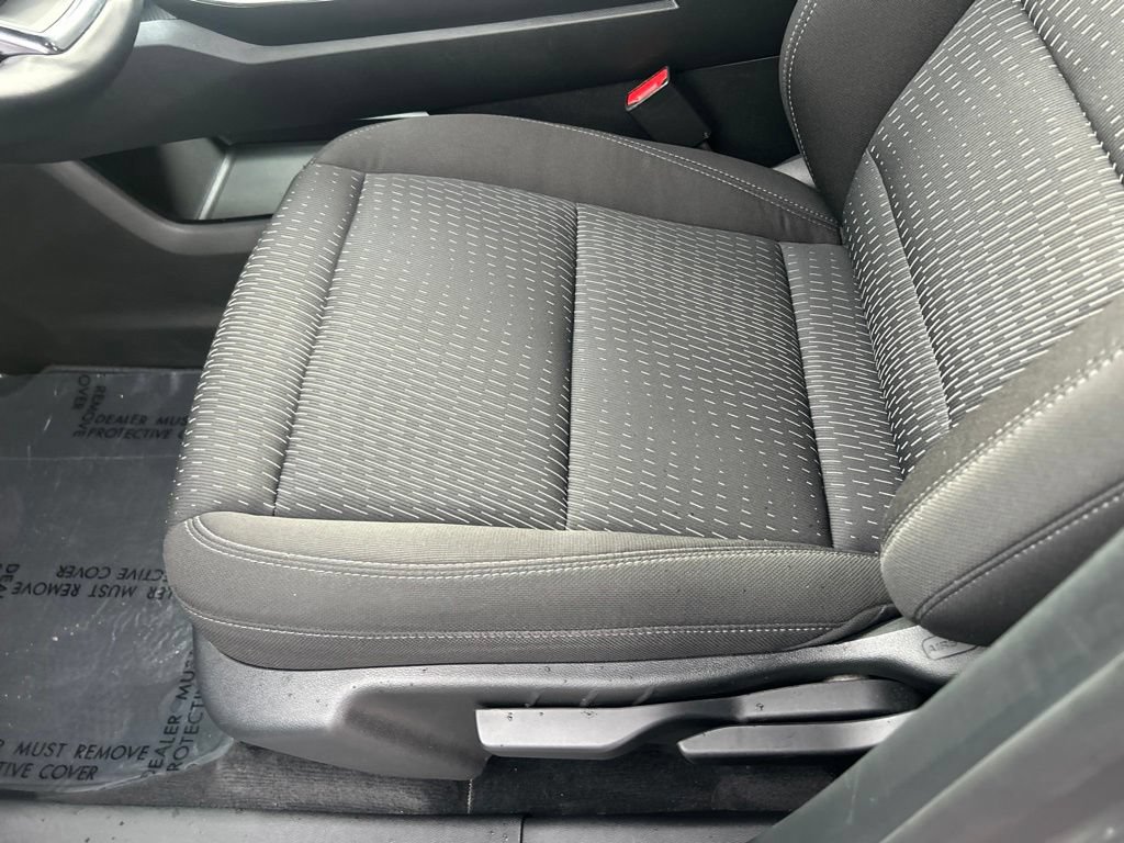 Used 2026 Chevrolet Equinox LT AWD/4WD image 17