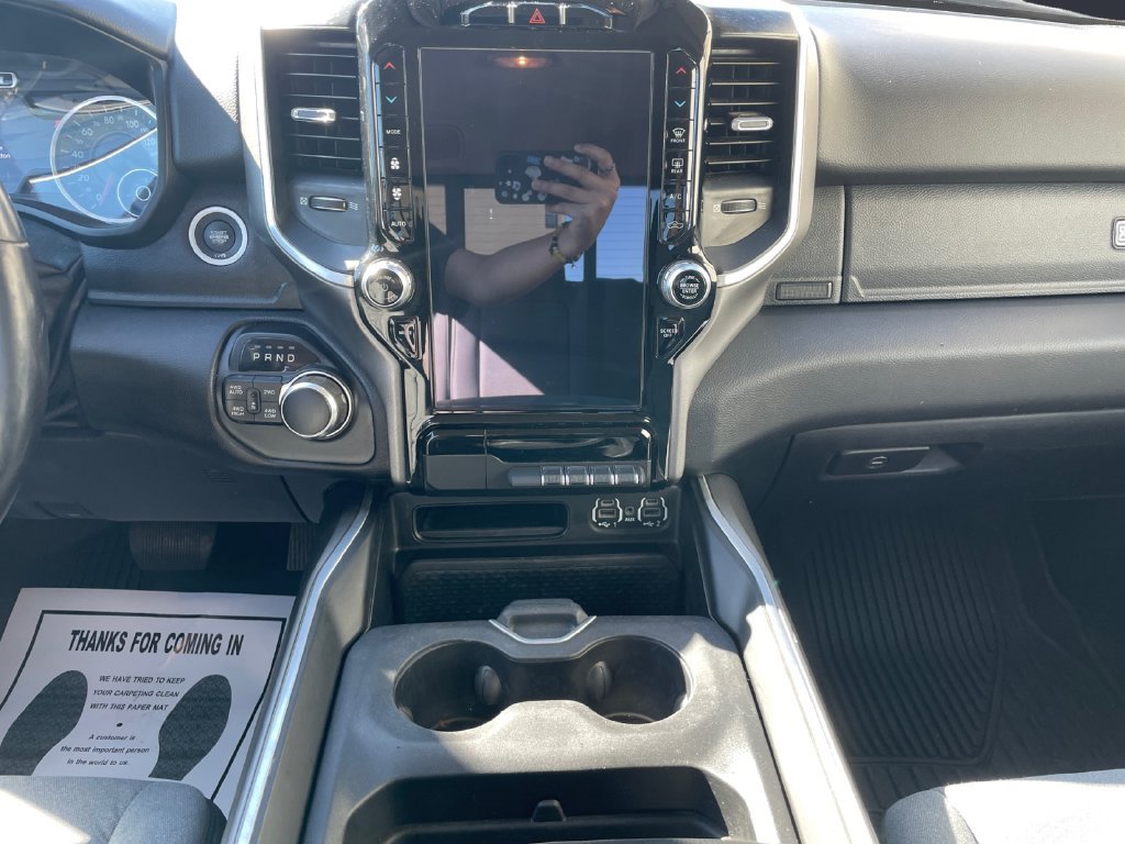 Used 2020 RAM 1500 Big Horn AWD/4WD image 11