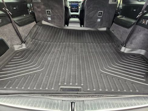 Used 2021 Jeep Grand Cherokee L Summit w/ Luxury Tech Group V AWD/4WD image 34