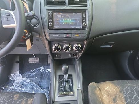 Used 2024 Mitsubishi Outlander Sport AWD image 11