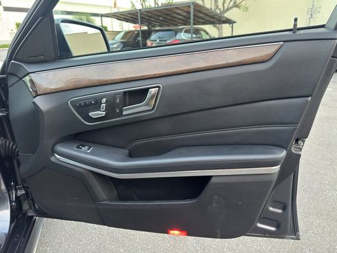 Used 2014 Mercedes-Benz E 350 4MATIC Sedan w/ Premium 1 Package image 41
