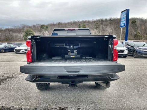 Used 2020 Chevrolet Silverado 2500 High Country w/ Technology Package image 23