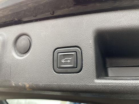 Used 2022 Chevrolet Equinox LT image 41