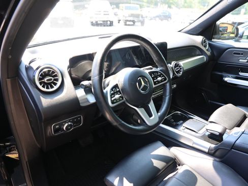 Used 2021 Mercedes-Benz GLB 250 4MATIC image 9