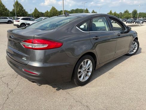 Used 2020 Ford Fusion SE FWD image 7