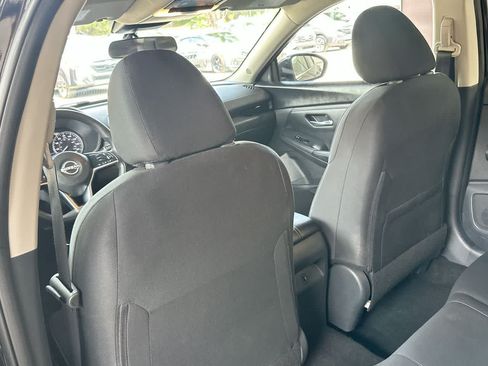 Used 2025 Nissan Sentra SV FWD image 23
