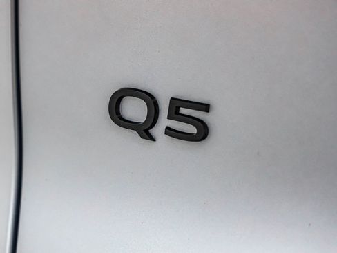 New 2025 Audi Q5 Premium image 9
