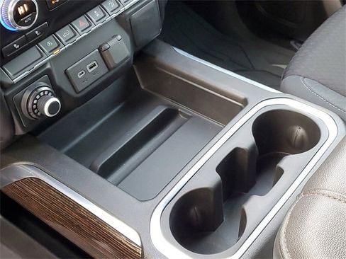 Used 2022 GMC Sierra 1500 Elevation image 18