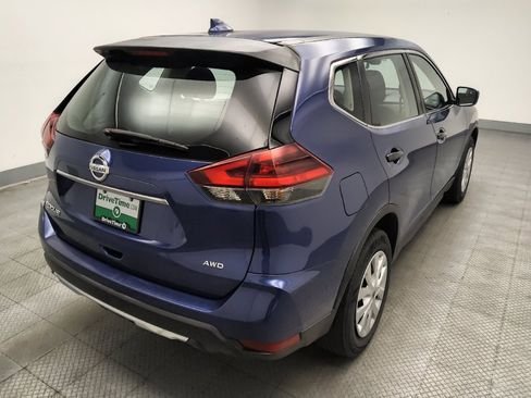 Used 2019 Nissan Rogue S AWD/4WD image 9