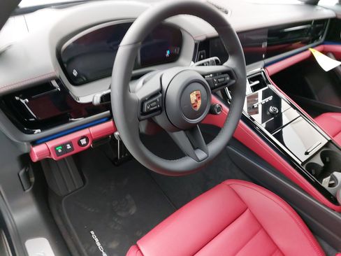New 2026 Porsche Panamera 4 image 18