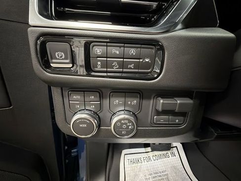 New 2026 GMC Yukon XL Elevation w/ Elevation Premium Package image 18