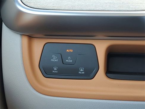 New 2025 Volkswagen ID. Buzz Pro S Plus image 31