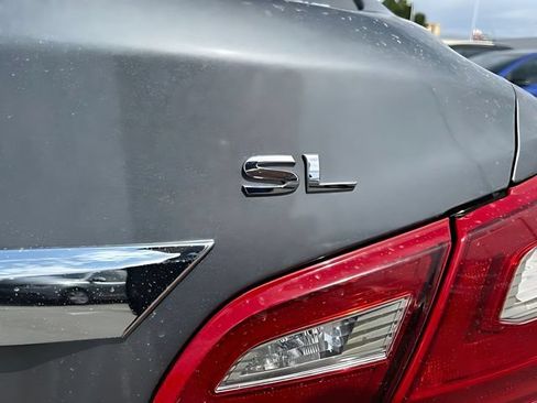 Used 2018 Nissan Altima 2.5 SL FWD image 11