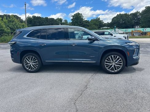 New 2026 Buick Enclave Avenir w/ Super Cruise Package FWD image 5