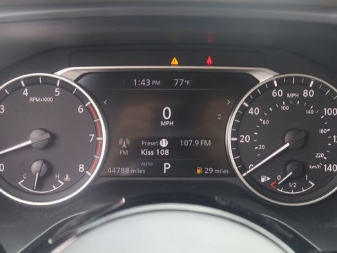 Used 2023 Nissan Rogue SV AWD/4WD image 33
