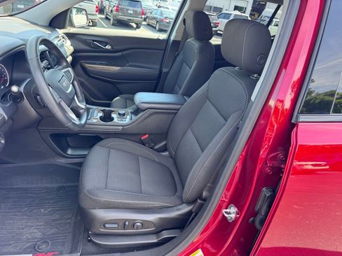 Used 2022 GMC Acadia SLE w/ Driver Convenience Package FWD image 15