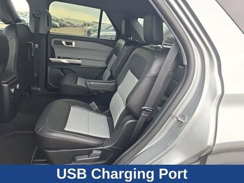 Certified 2024 Ford Explorer XLT w/ Equipment Group 202A AWD/4WD image 10