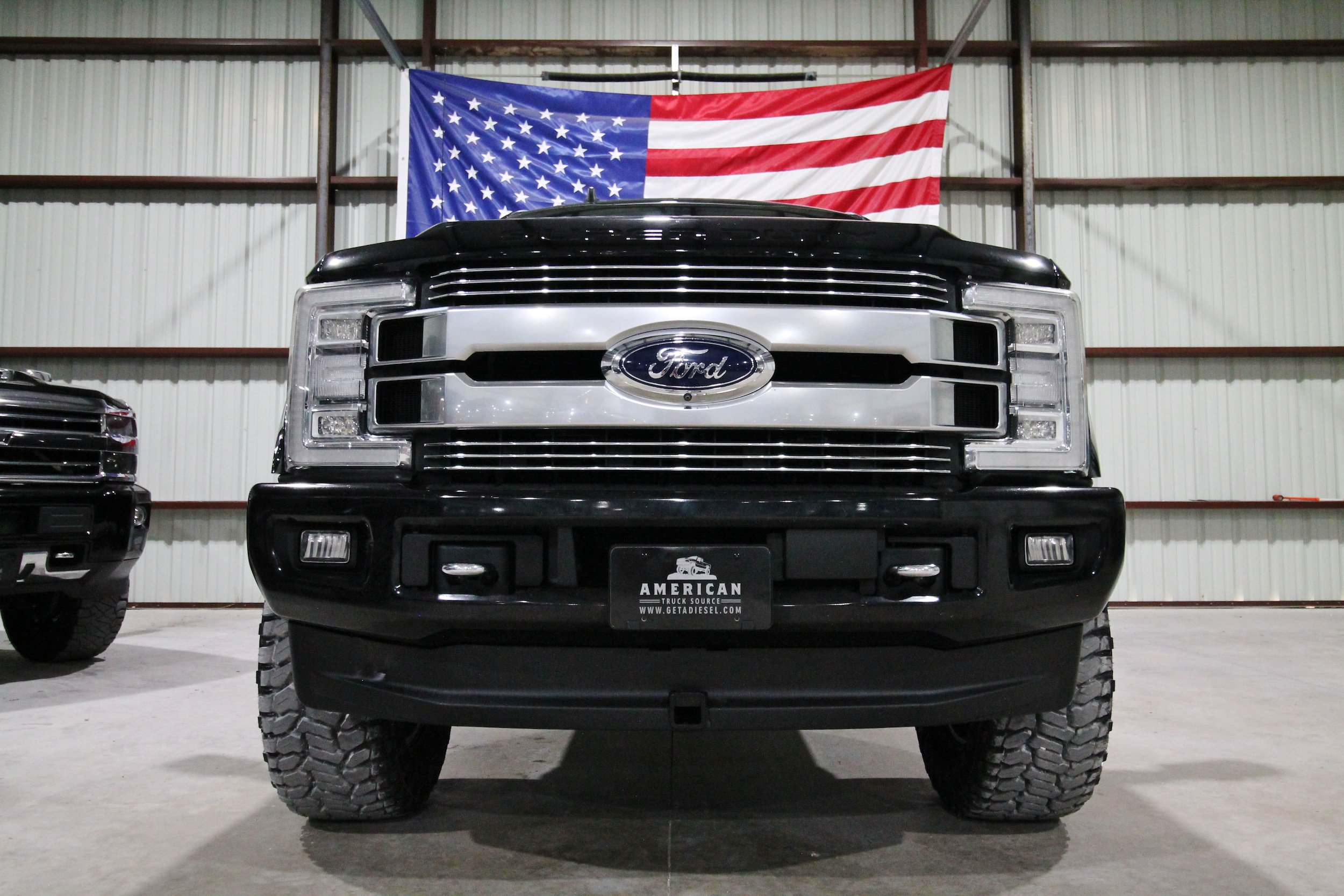 Used 2019 Ford F250 Limited AWD/4WD image 2