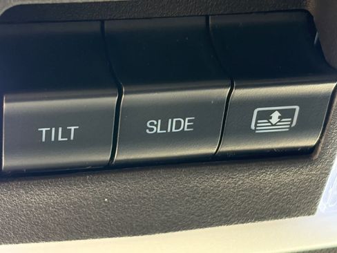 Used 2011 Ford Explorer Limited w/ 302A Rapid Spec Order Code FWD image 32