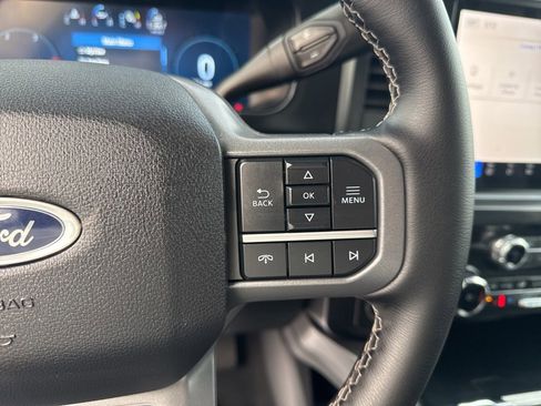 Used 2026 Ford F450 Lariat w/ FX4 Off-Road Package image 28