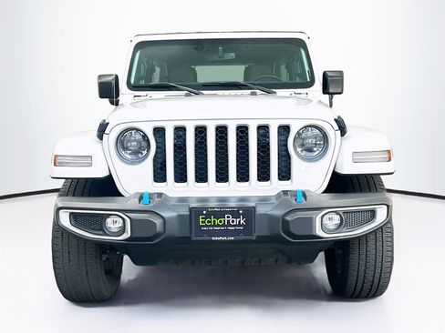 Used 2023 Jeep Wrangler Sahara image 2