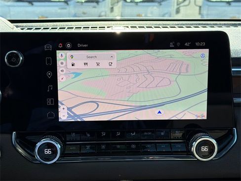 Certified 2024 GMC Canyon Denali image 28