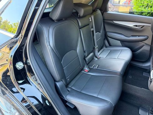 Used 2023 INFINITI QX50 Luxe image 40