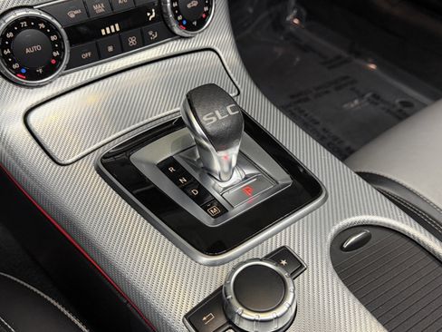 Used 2020 Mercedes-Benz SLC 300 image 30