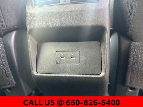 Used 2024 Nissan Rogue SV AWD/4WD image 9