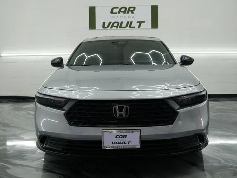 Used 2024 Honda Accord Sport image 2